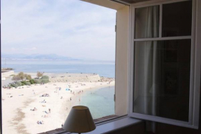 BORD DE MER - AC, WIFI, chic, balcony, sea view